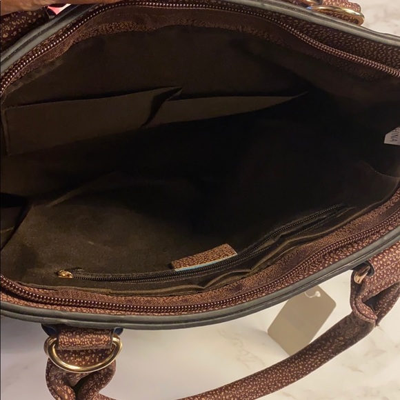 ☘️5/$15 Pebble designed hand bag w/strap NWT - Picture 5 of 6